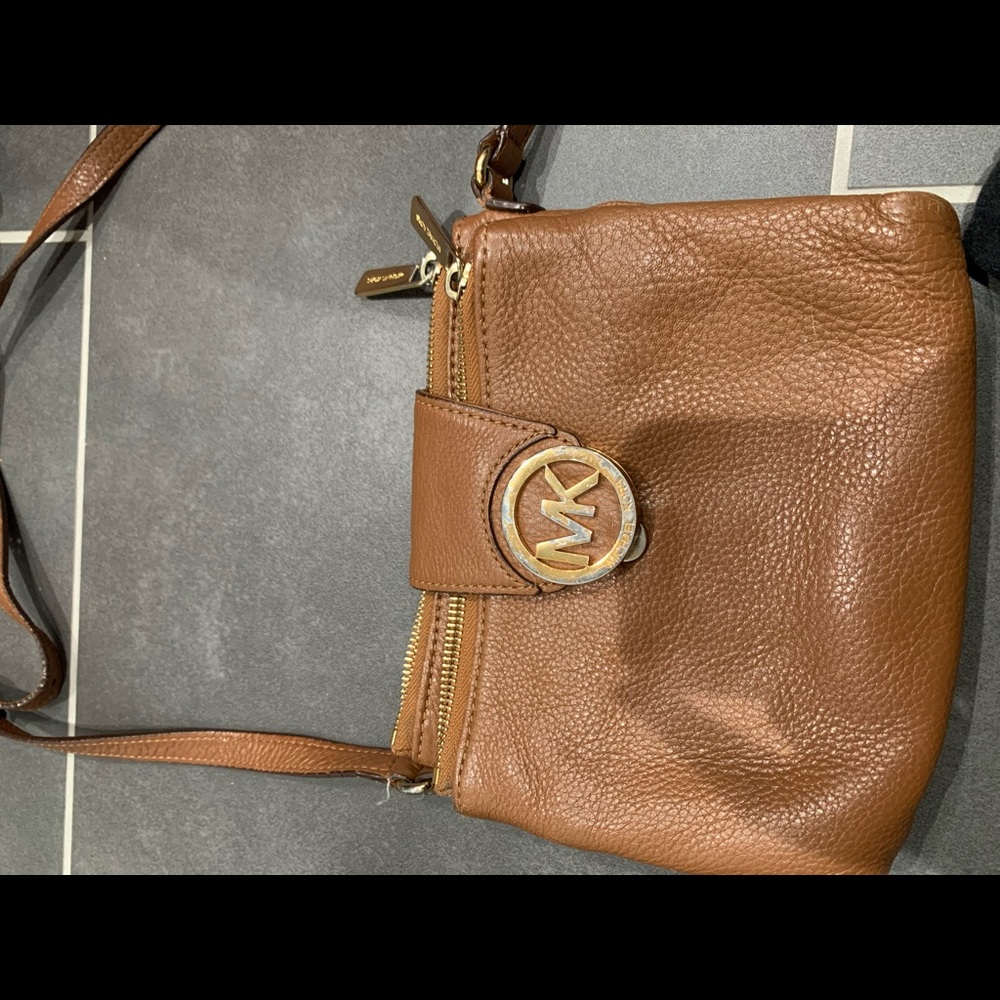 Michael Kors crossbody purse